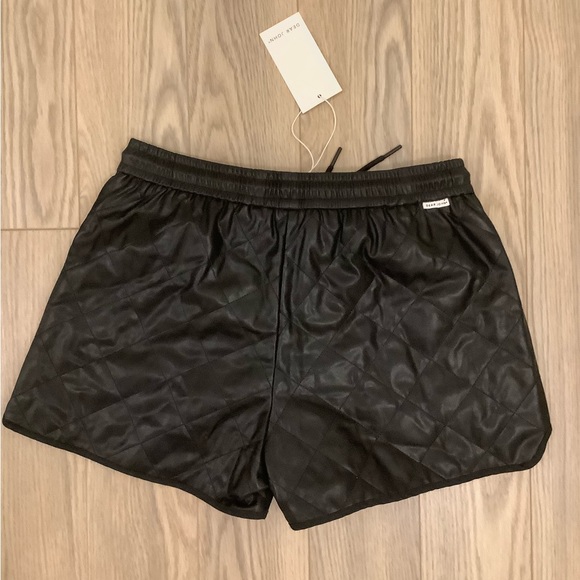 NWT DEAR JOHN QUILTED VEGAN LEATHER SHORTS❤️❤️❤️❤️ - Picture 7 of 14